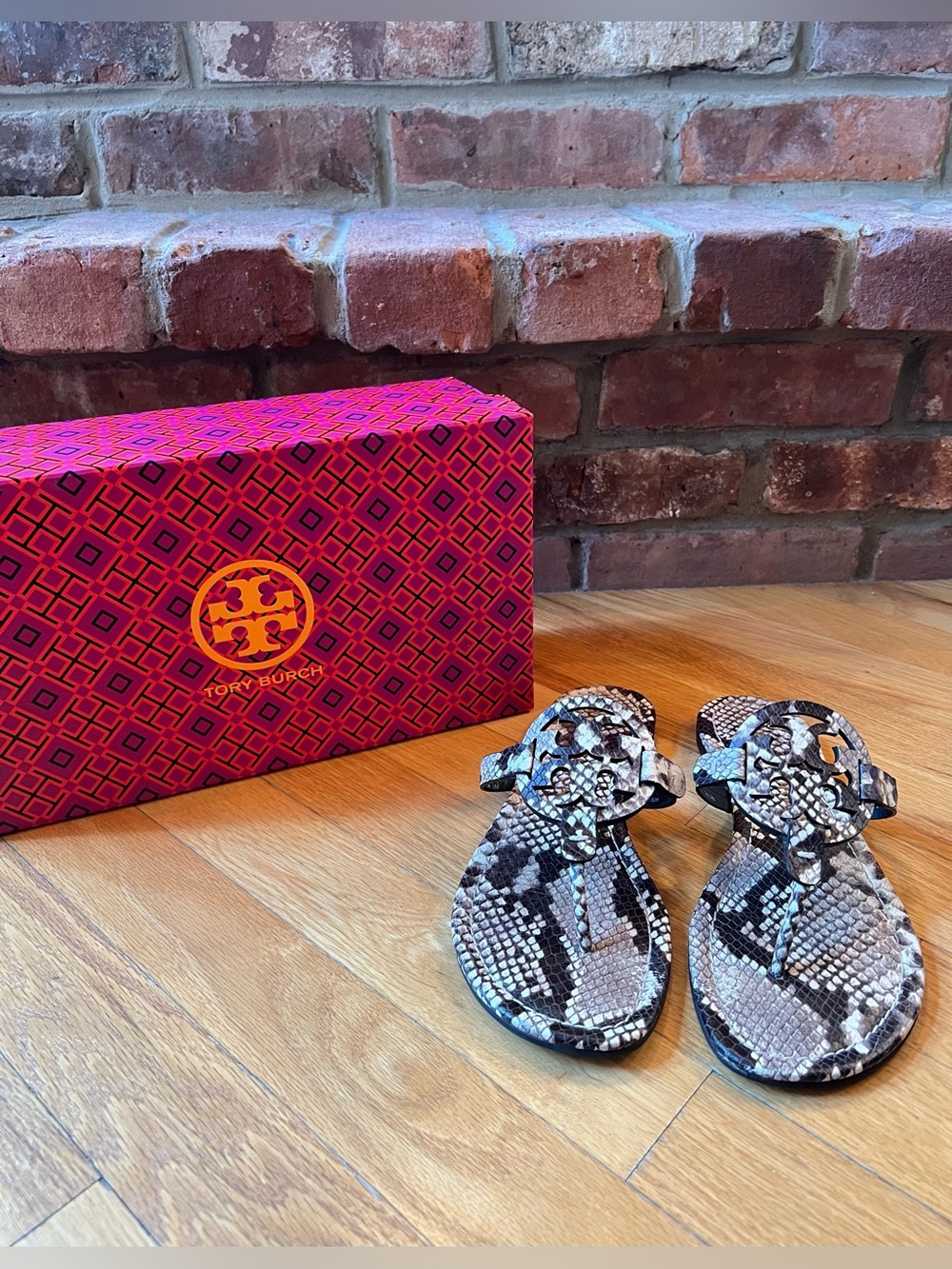 Tory Burch Brown & Cream Warm Roccia Stamped Snake Print Leather Miller Sandal